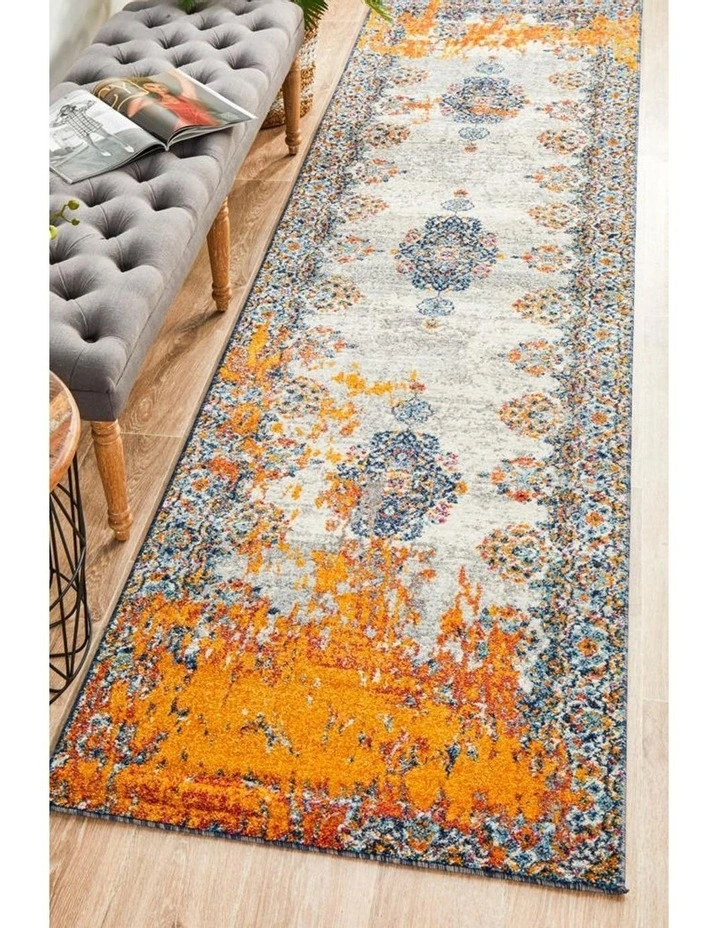 Radiance 555 Runner Rug In Bone