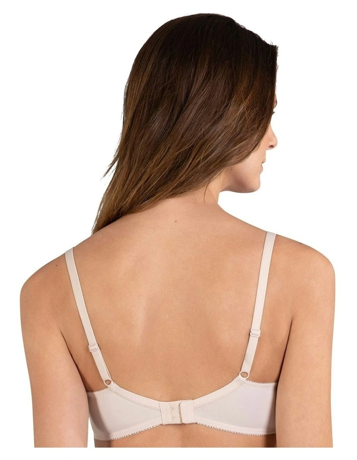 Soft and Seamless Wireless Padded T-shirt Bra in Light Beige