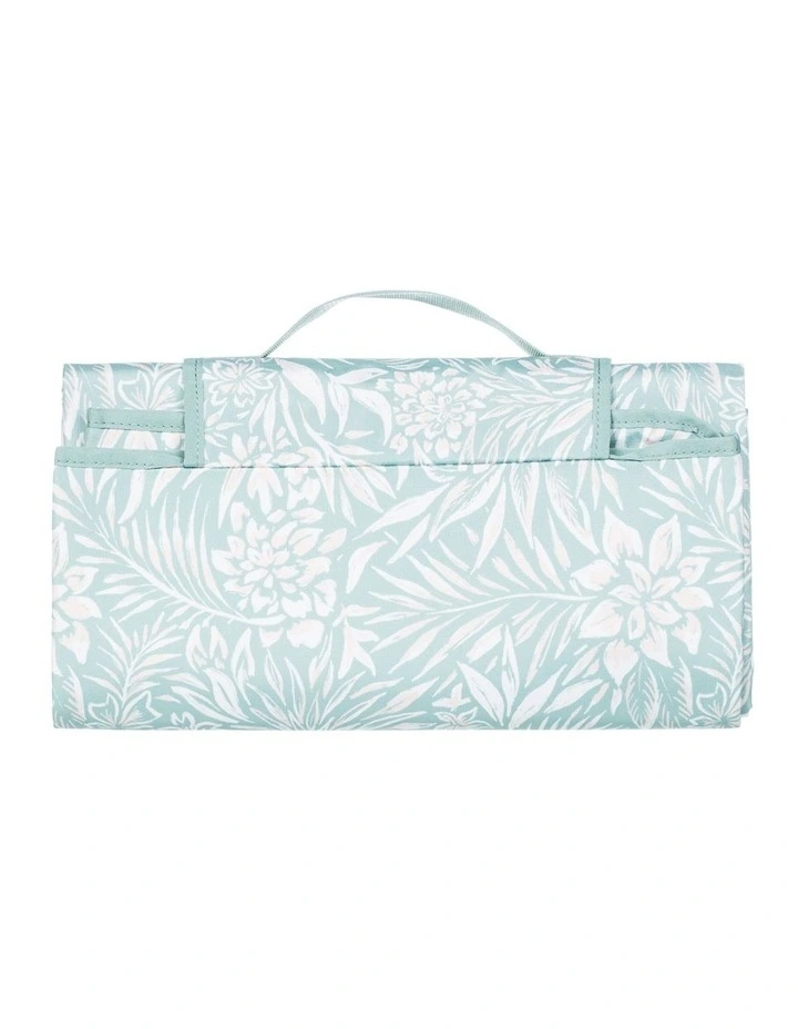Spring Bouquet Beach Blanket in Blue
