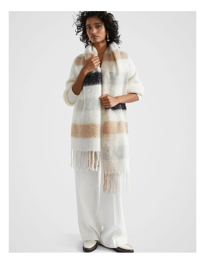 Fluffy Check Scarf in Champagne Beige Multi