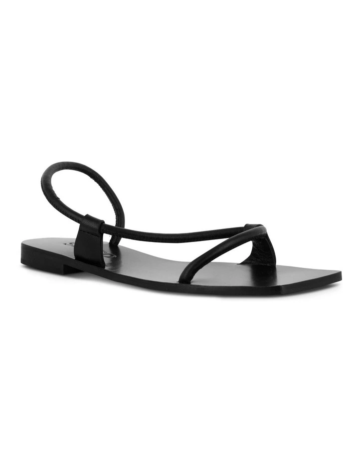 Gaia I Flat Sandals in Black