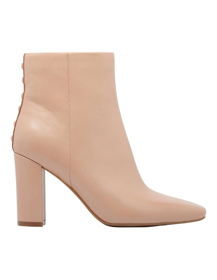 Yuhav Ankle Boot in Beige