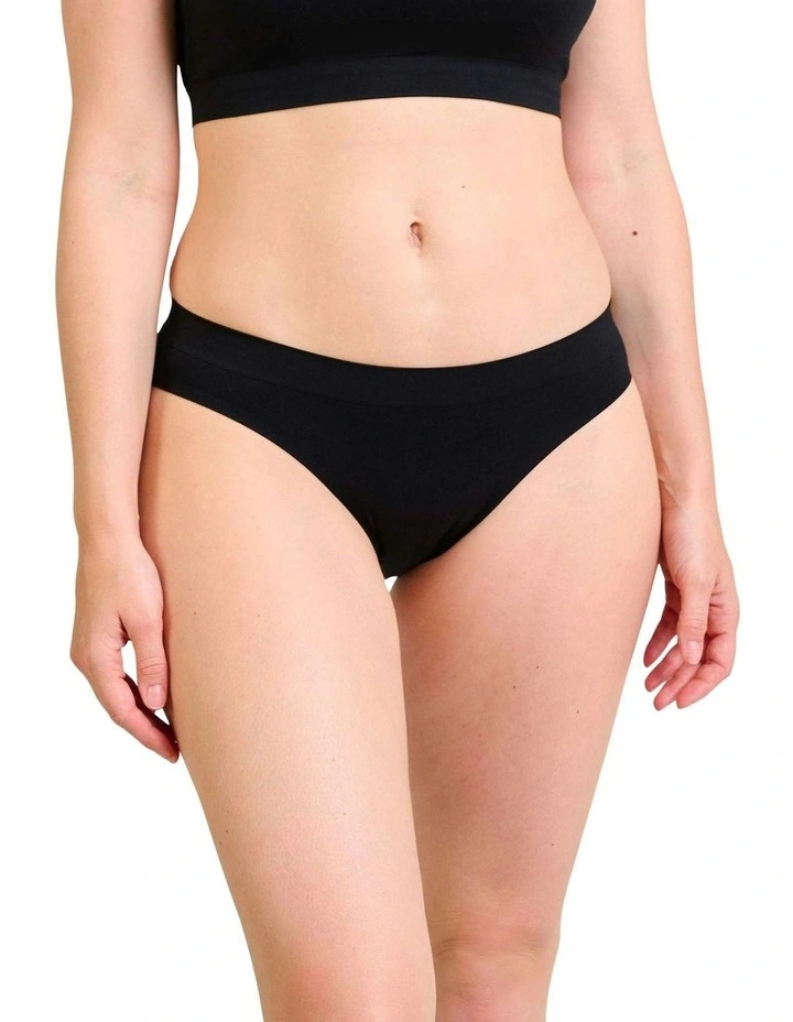 So Confort Seamless Plus Size Brief in Black