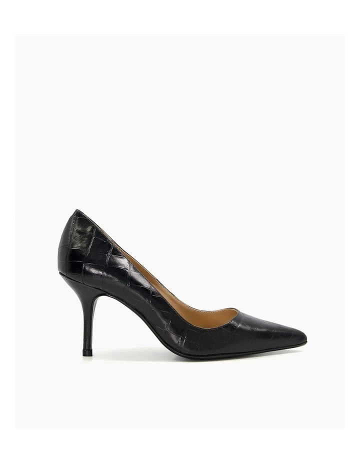 Bold Pump in Black