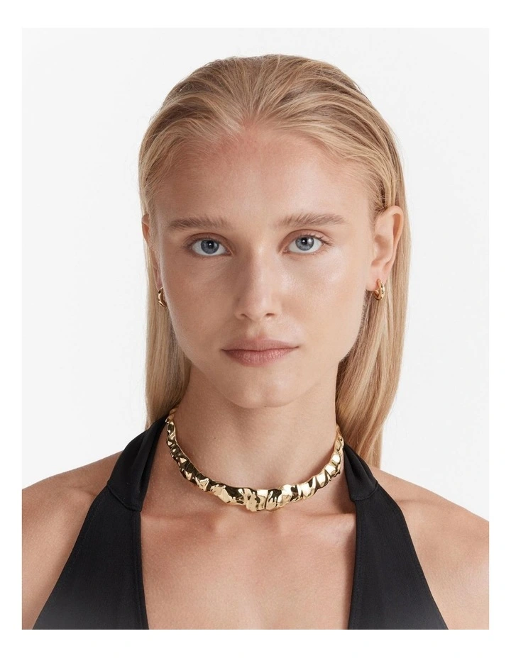 Kamino Torque Necklace in Gold