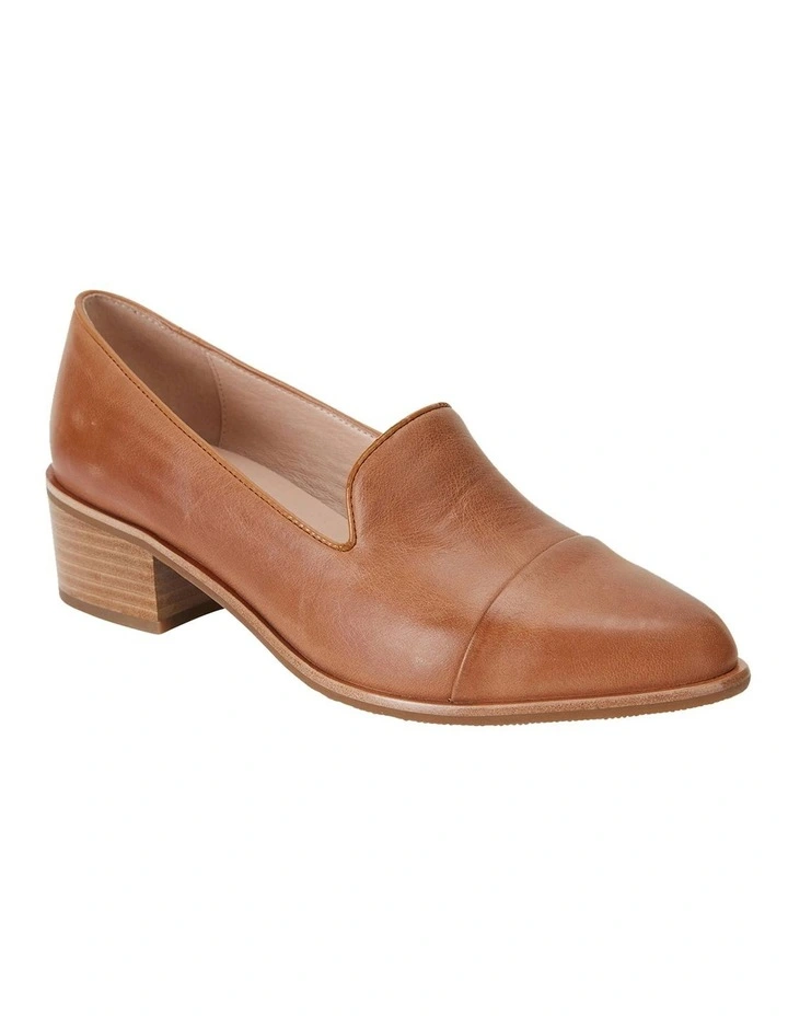 Expert Tan Glove Heeled Shoes
