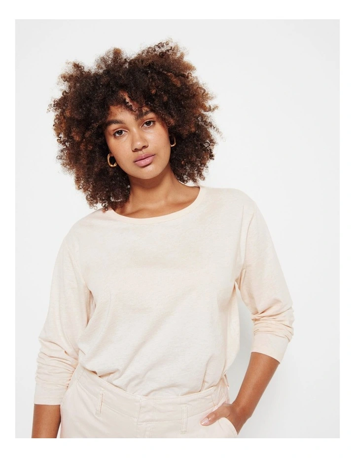 The Long Sleeve T-shirt in Oat Marle