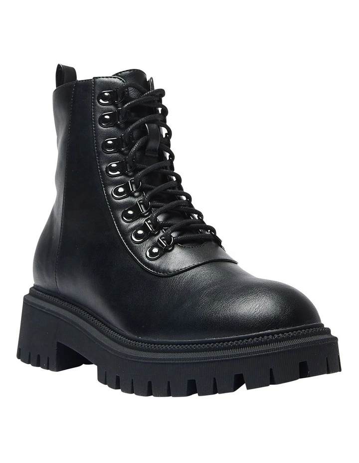 Riley Boots in Black