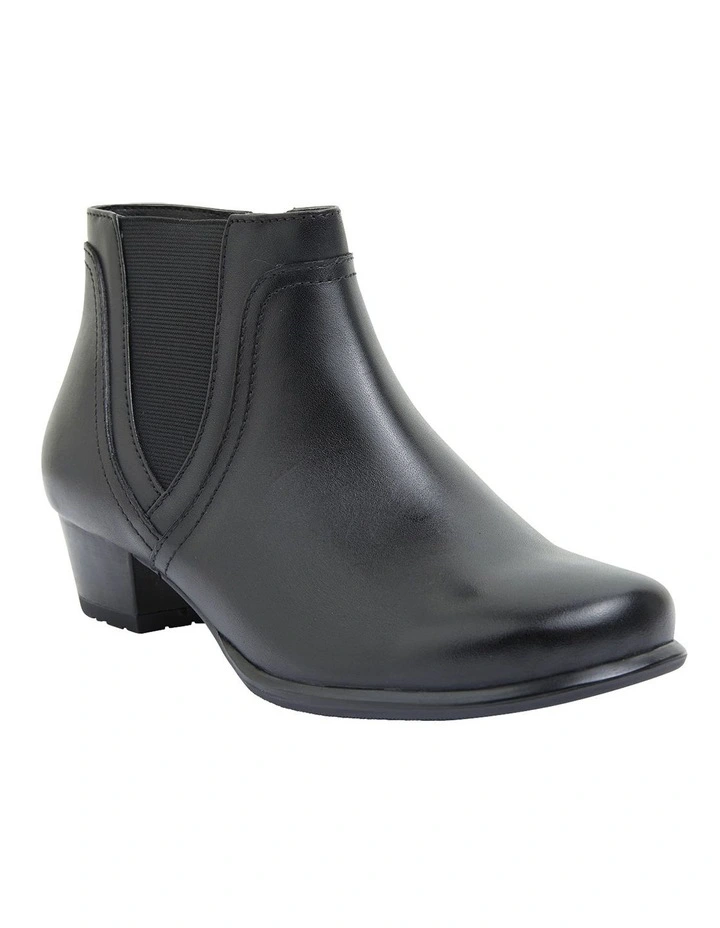 Delmar Black Glove Boots