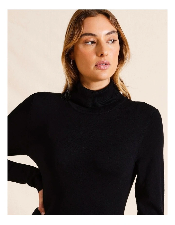 Lightweight Mock Neck Fully Fashioned Long Sleeve Top in Black