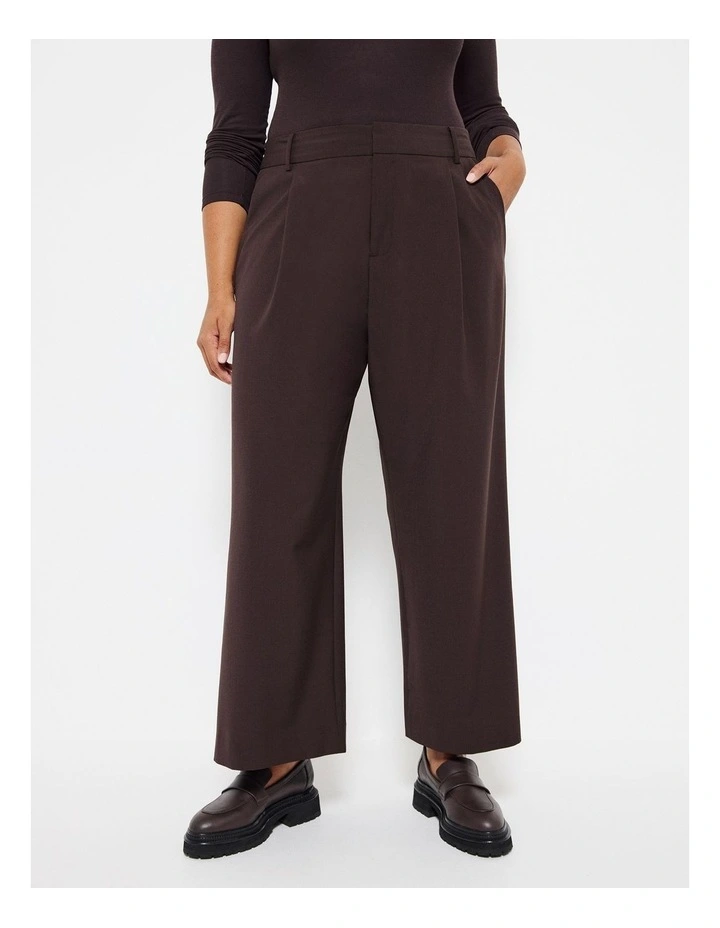 Masculine Pant in Raisin