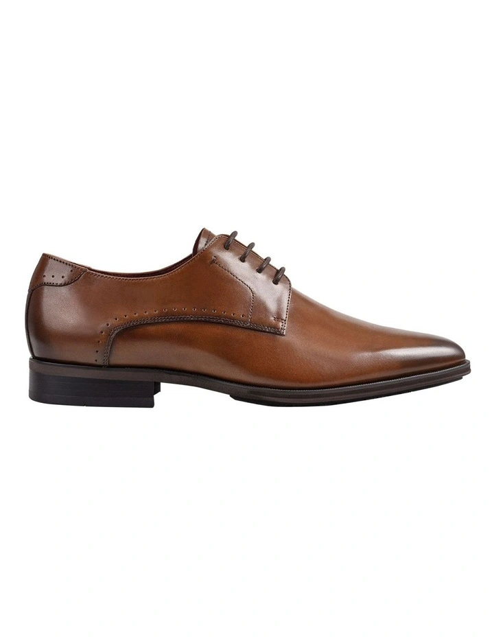 Zen Shoes in Cognac