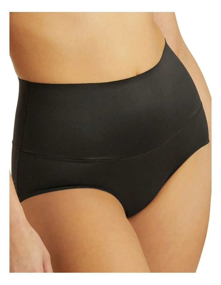 Comfy Curves Waistline Firm Control Brief in Black