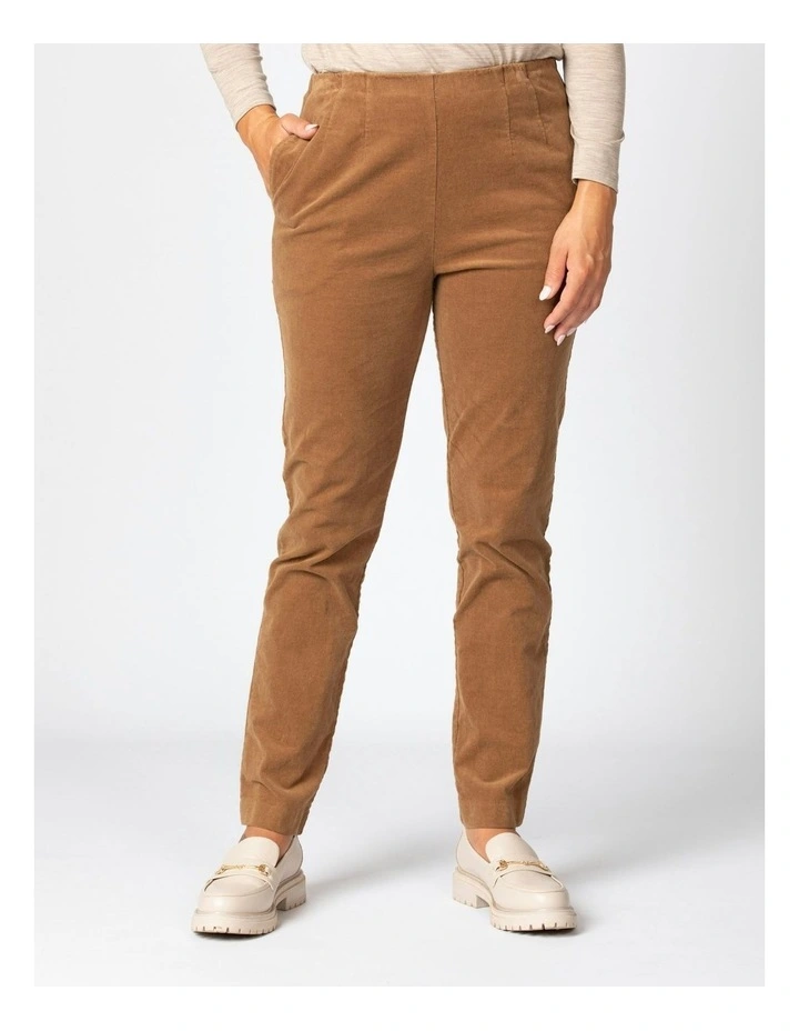 Slim Leg Signature Cord Pant in Brown