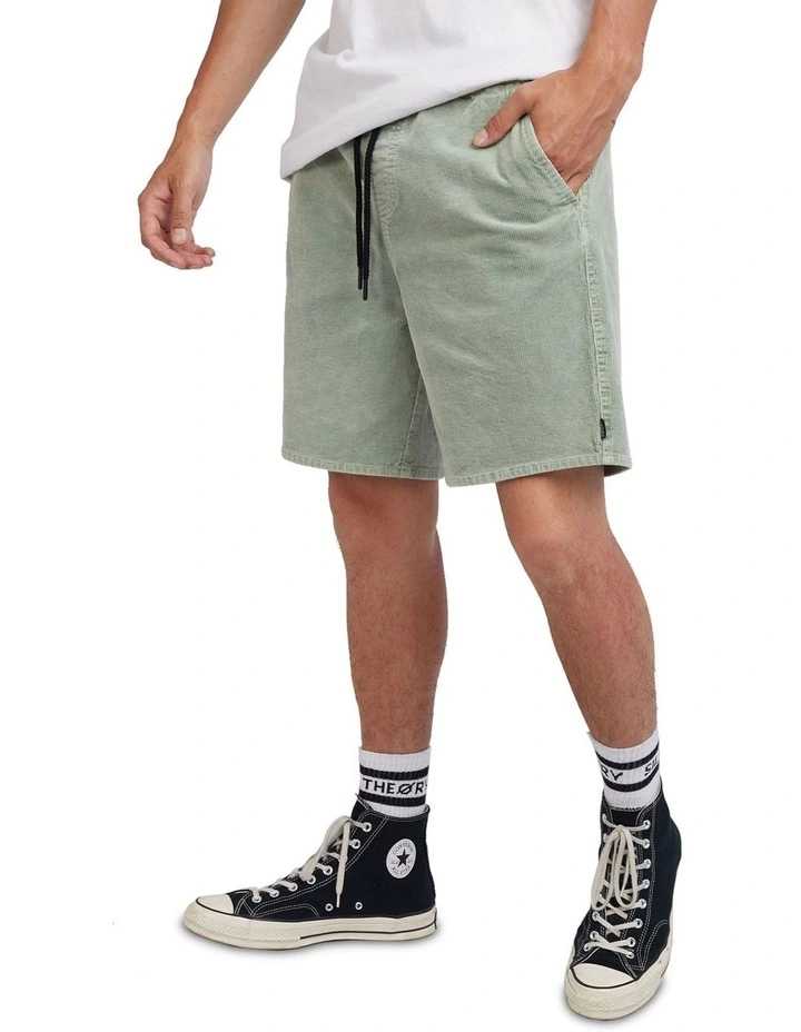 Cord Short in Green