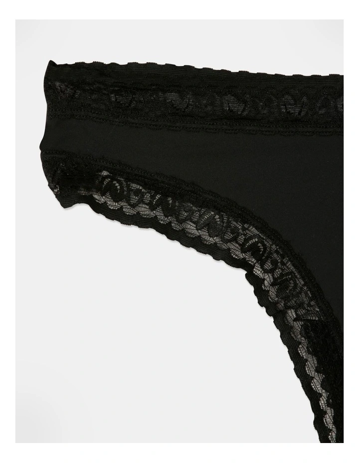 Smooth With Lace G-String In Black