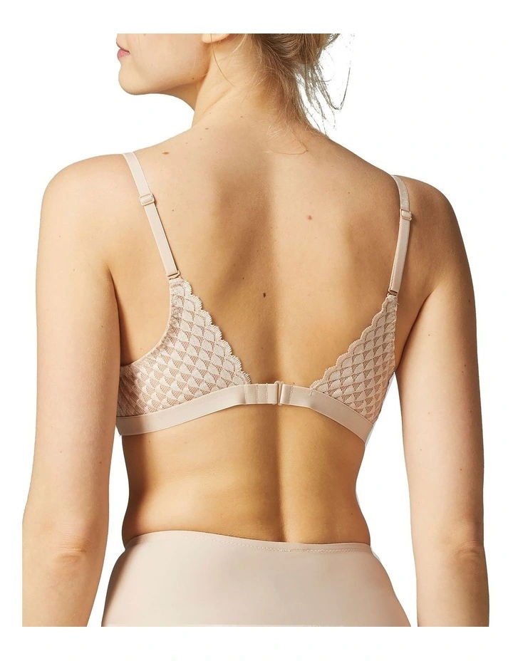 Subtile Wirefree Triangle Bra in Beige