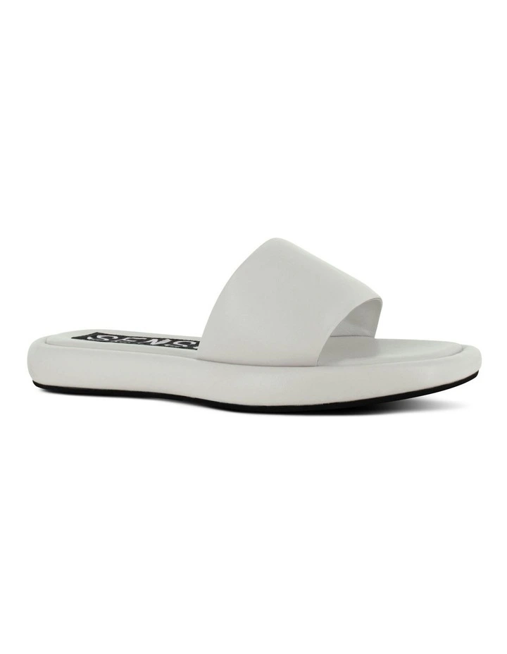 Bentley I Flat Sandals in White
