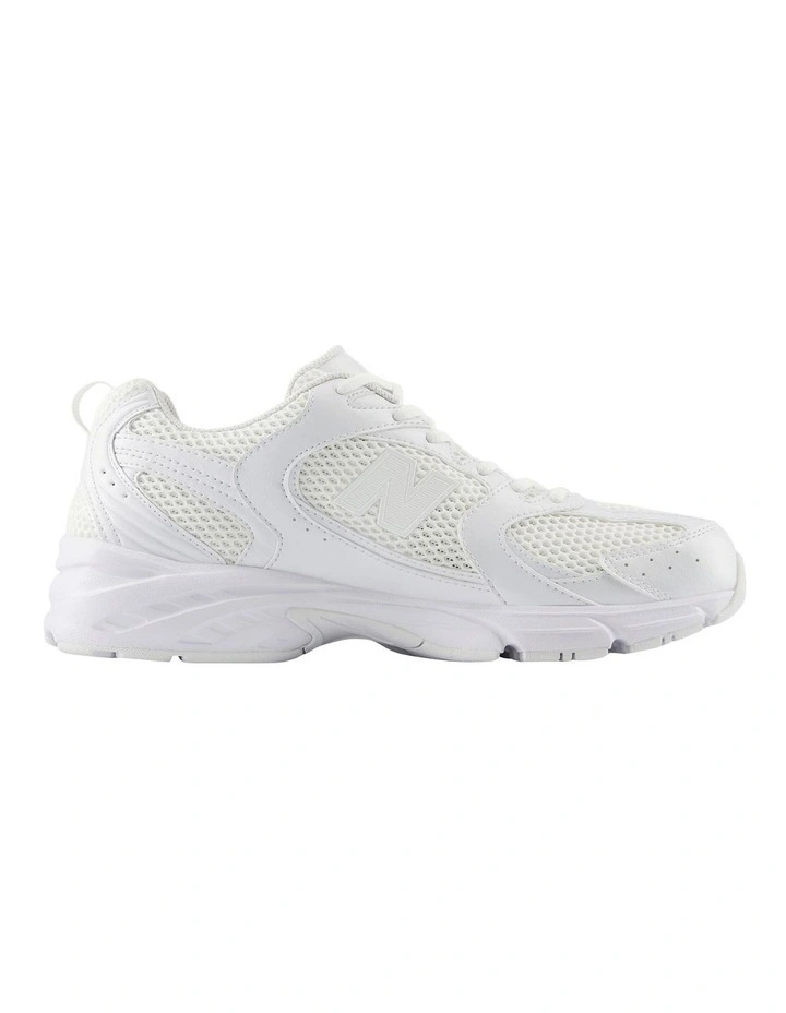 530 Sneakers in White