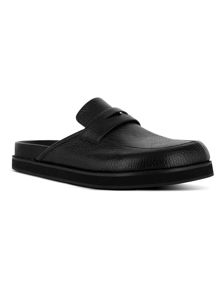 Zayn II Flat Mules in Black