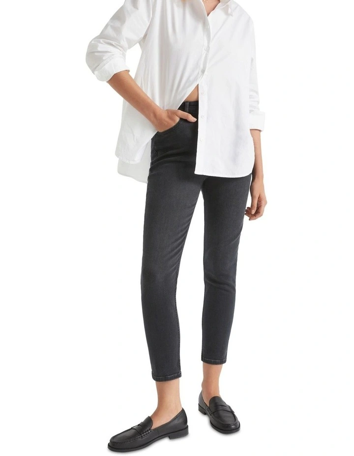 Core Skinny Jean in Black