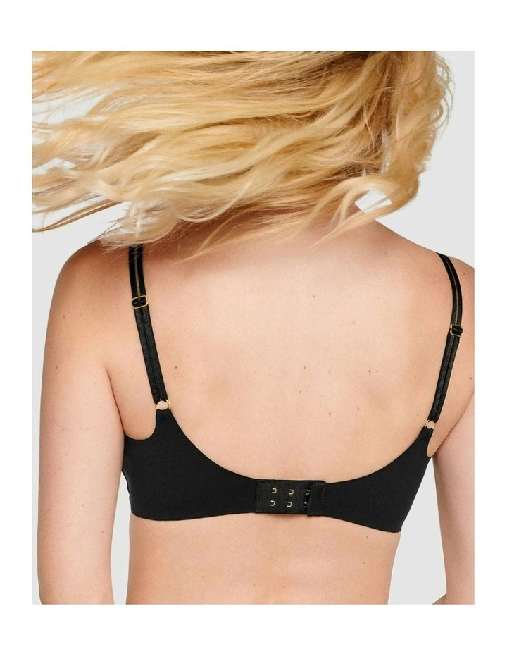 The Monday Seamless Wirefree Bra in Black