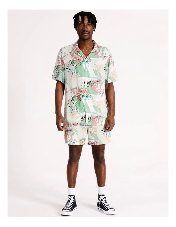 Dragonfly Print Short Sleeve Rayon Shirt in Green