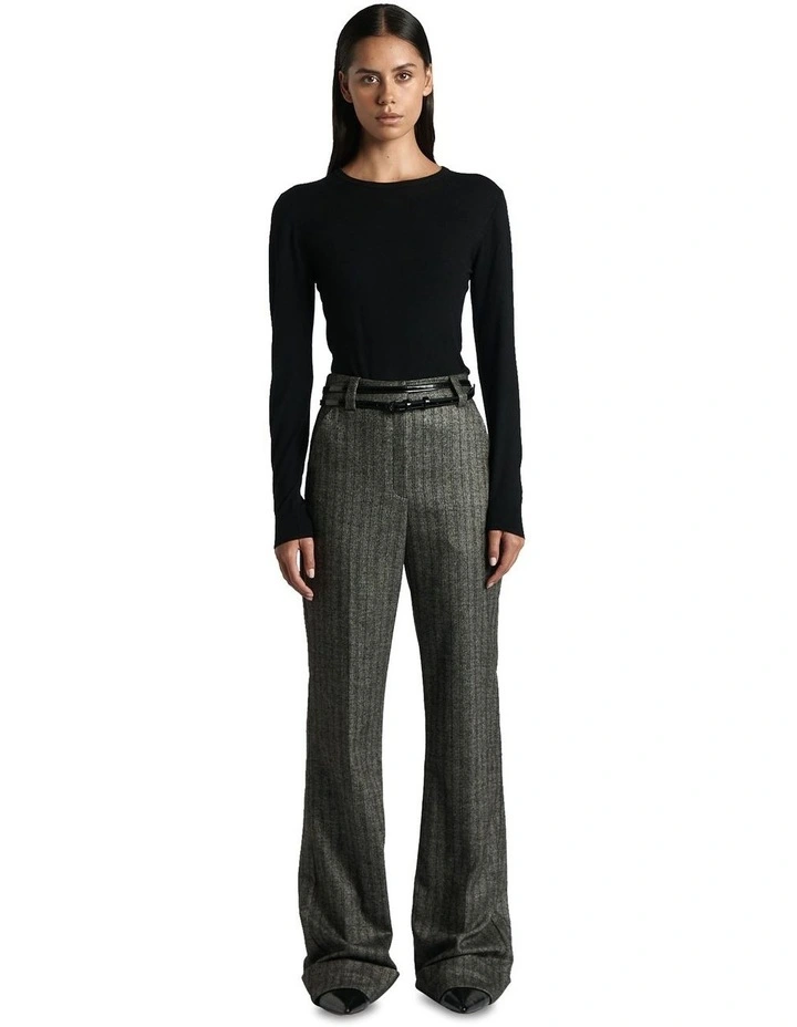 Long Sleeve Round Neck Knit Top in Black