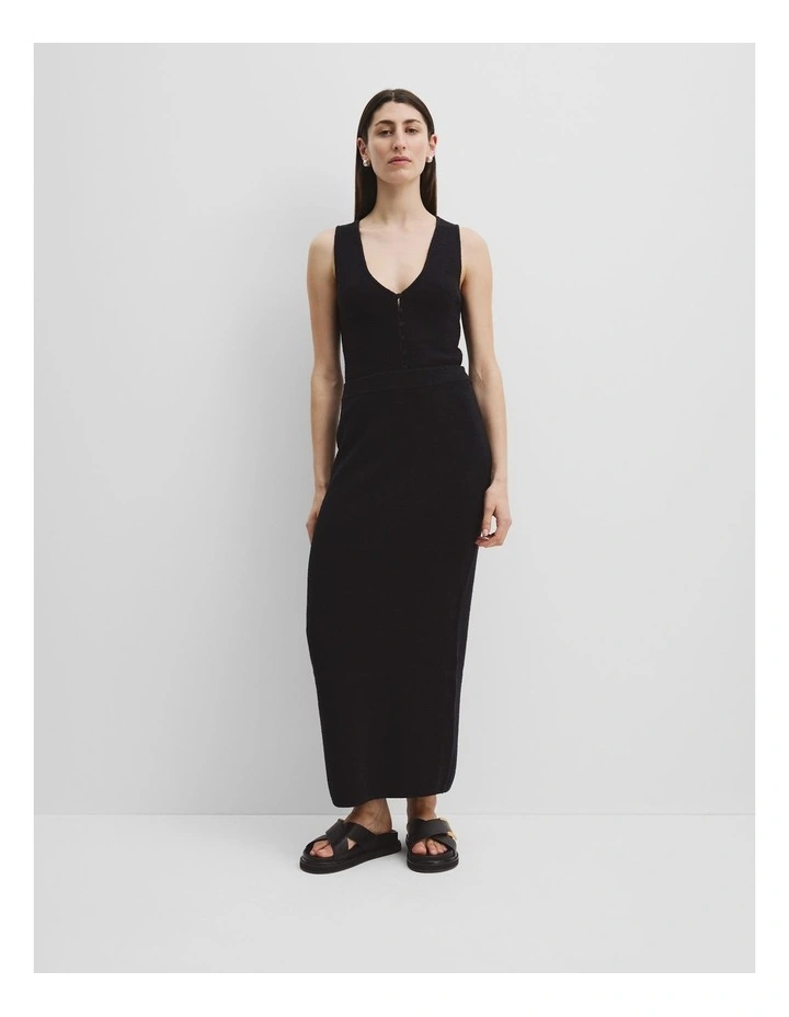 Boucle Knit Midi Skirt in Black