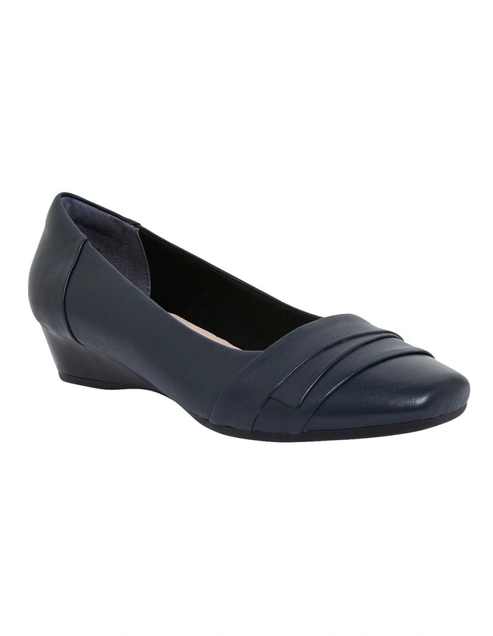 Saturn Heeled Shoes in Navy Leather