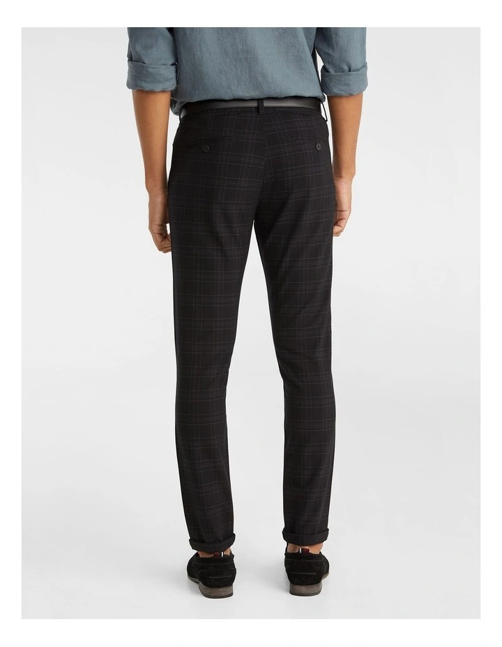 Alpa Skinny Chino in Black