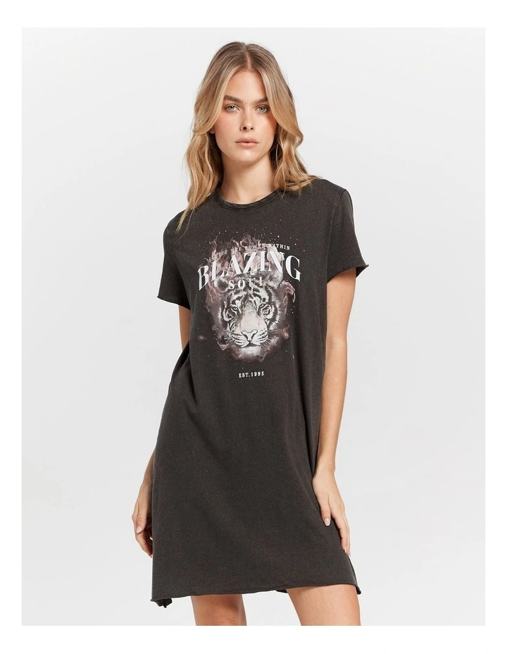 Lucy Oversized T-shirt in Black