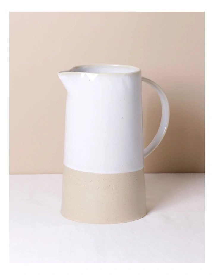 Esperance Wiped Edge Natural Large Jug in Sand