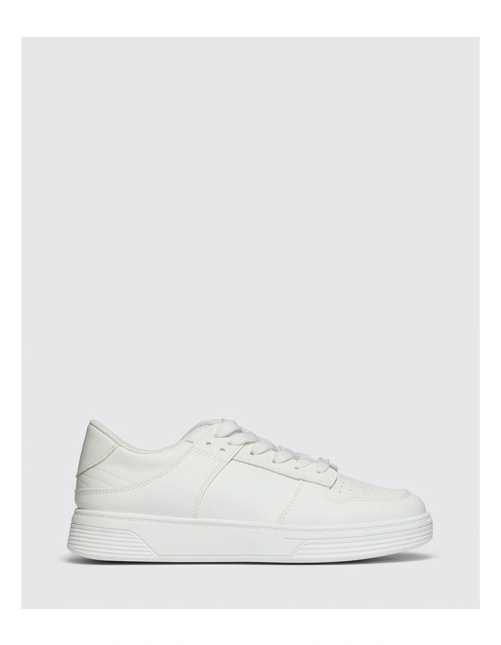 Crema Shoes in White