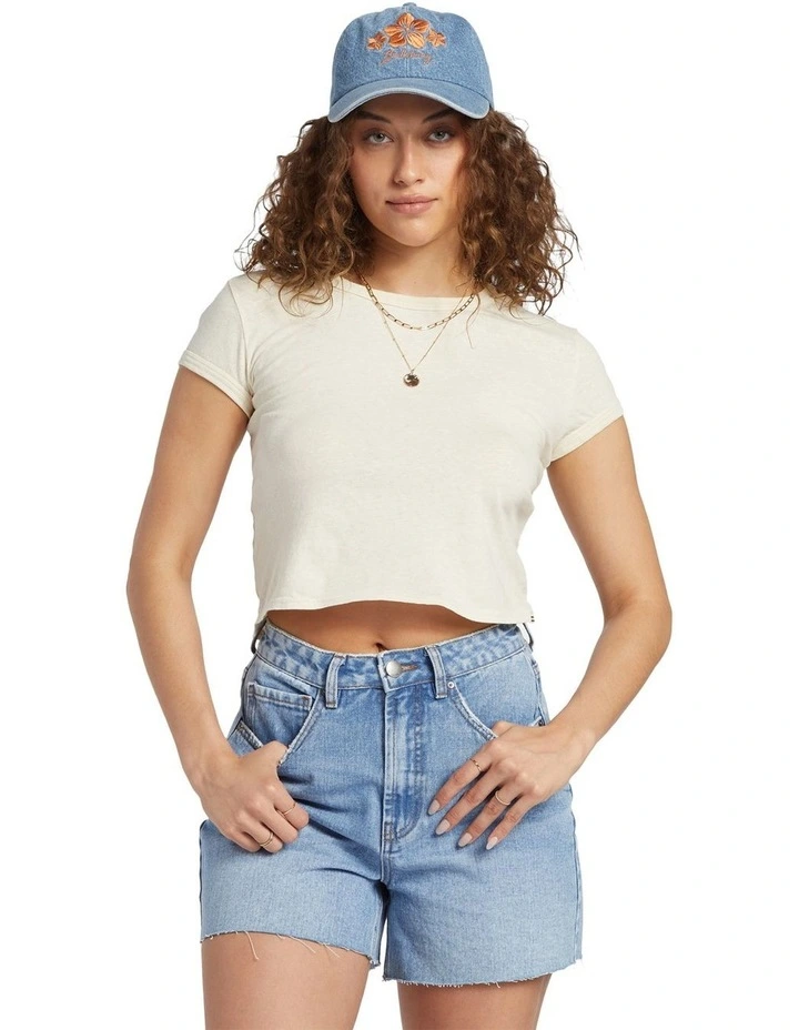 Daily T-Shirt in White Cap