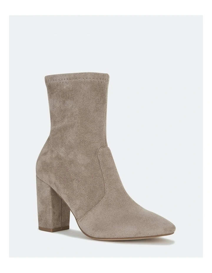 Kellan Ankle Boot in Taupe