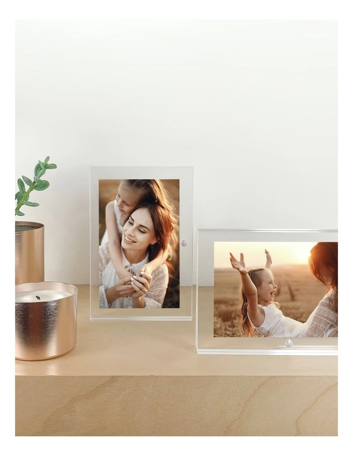 Newtown Acrylic Photo Frame 4x6 in Clear