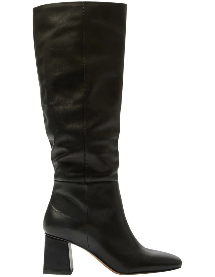 Khloe Boots in Black Leather