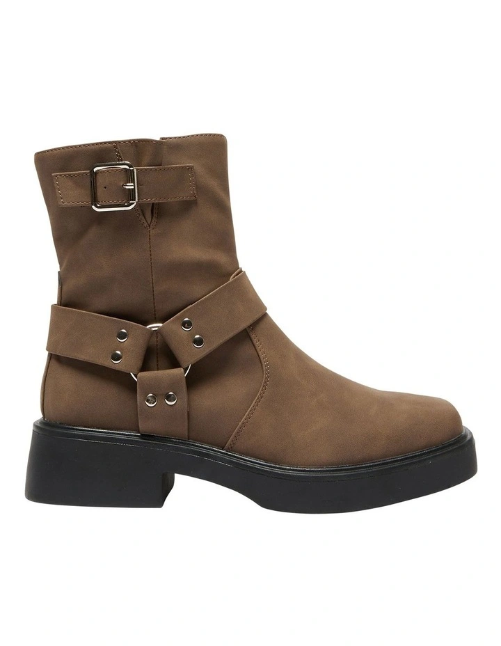 Ethan Boots in Brown Nubuck
