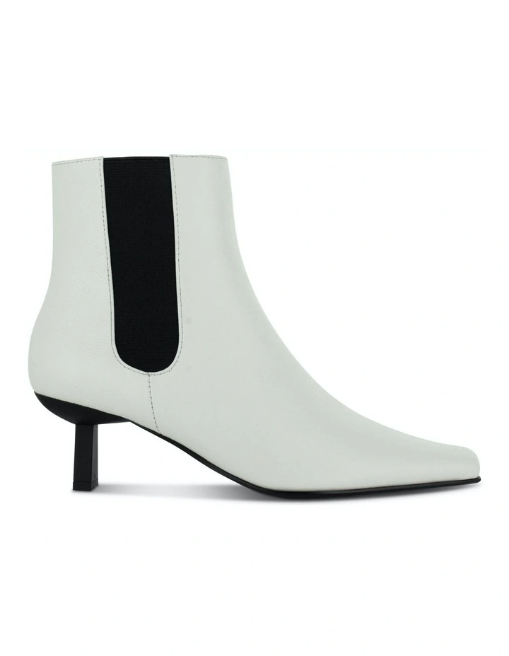 Orlando Heeled Boots in White