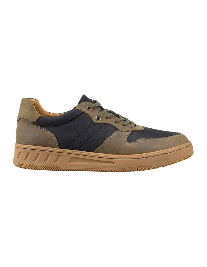 Swing Leather Sneaker in Olive/Black