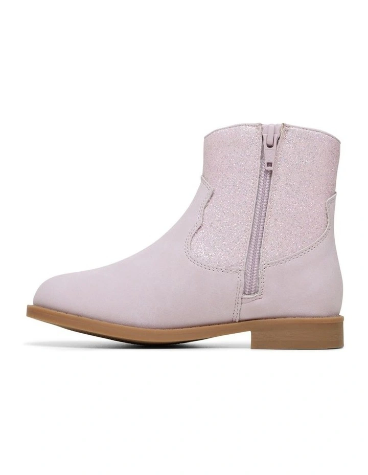 Emmelyn Boots in Lilac