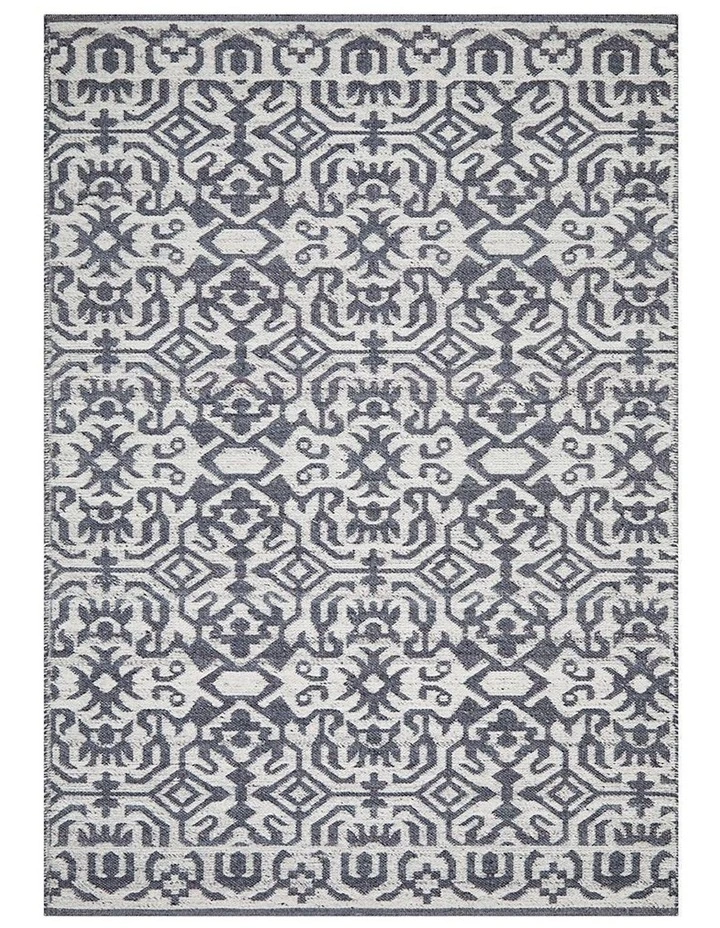 Relic Kian Silver Navy Rug in Navy