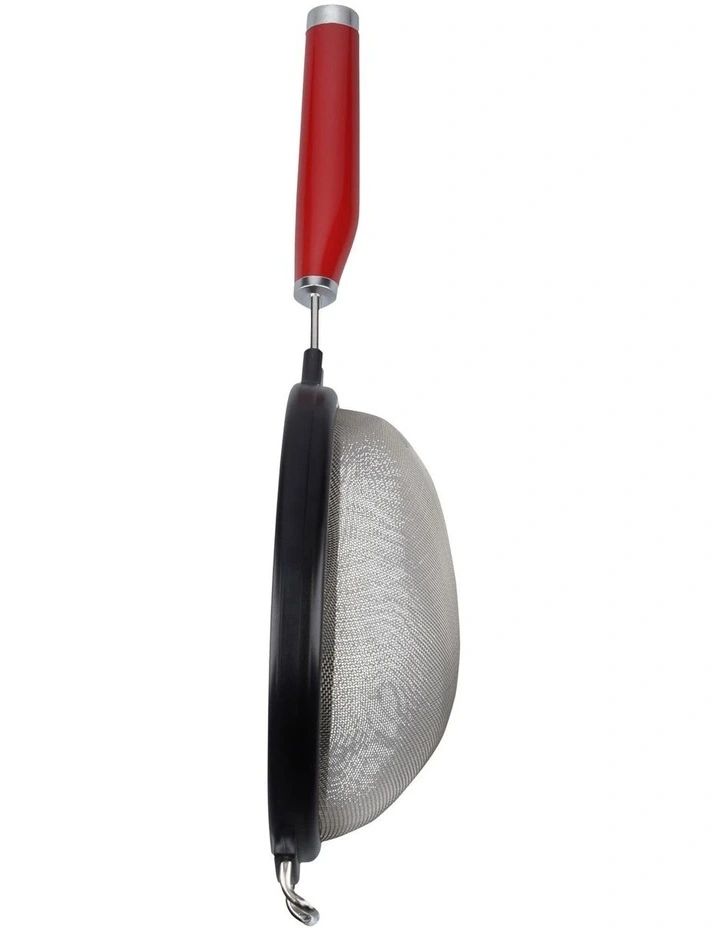 Classic 17.5cm Strainer Red