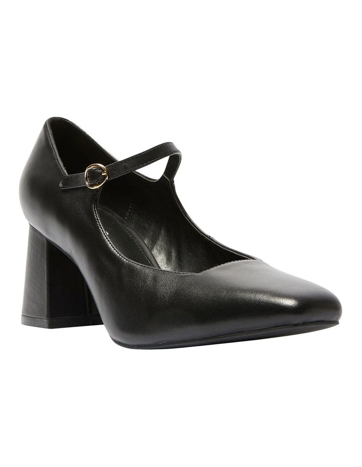 Nancy Heeled Shoes in Black Leather
