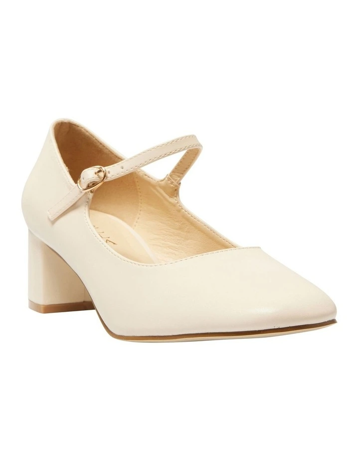 Nyla Heeled Shoes in Bone
