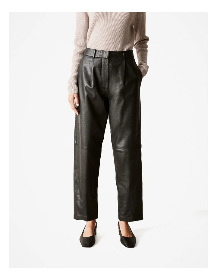 Leather Pleat Front Pant in Black