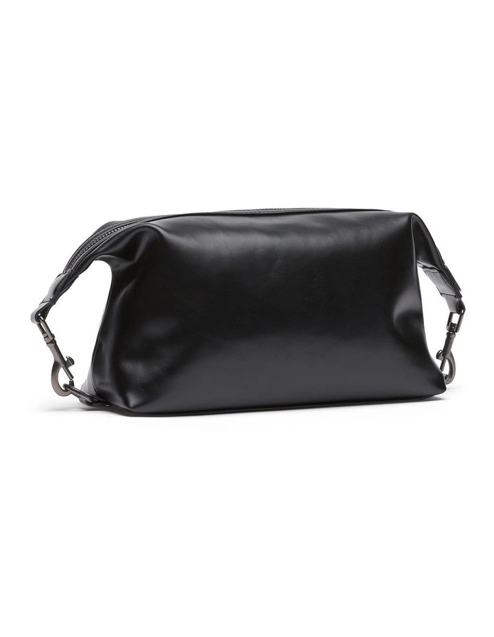 Jake Washbag in Black