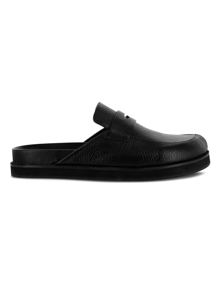 Zayn II Flat Mules in Black