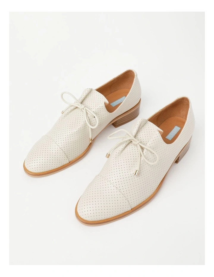 Rebellion Perferated Leather Flat Shoes In Cream